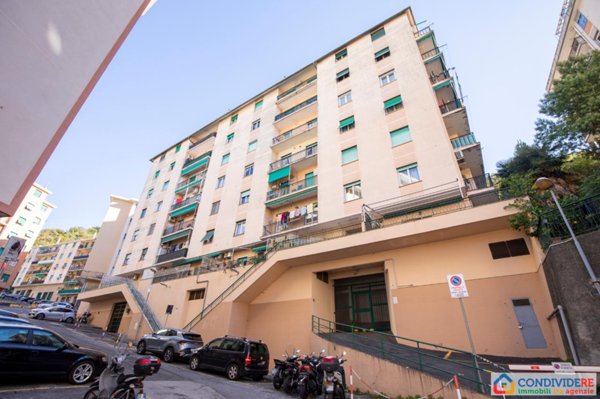 appartamento in vendita a Genova in zona Marassi