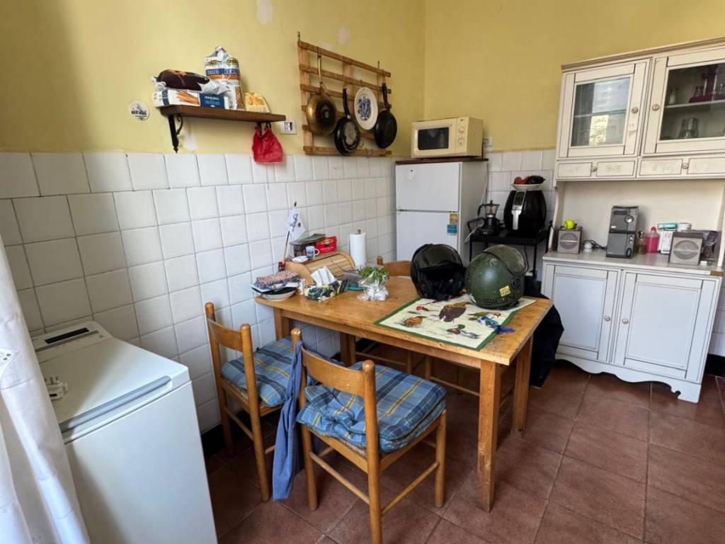 appartamento in vendita a Genova in zona Quezzi