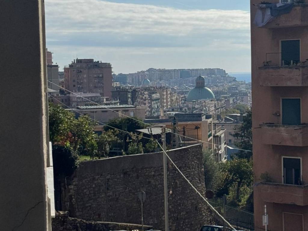 appartamento in vendita a Genova in zona Marassi