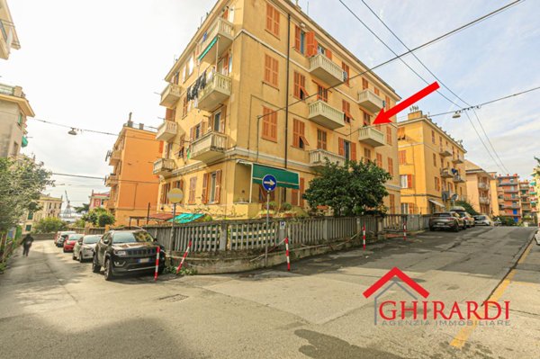 appartamento in vendita a Genova in zona Sestri Ponente