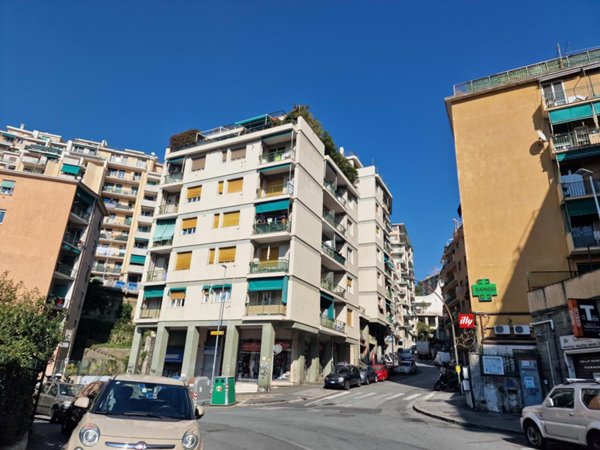 appartamento in vendita a Genova in zona Oregina