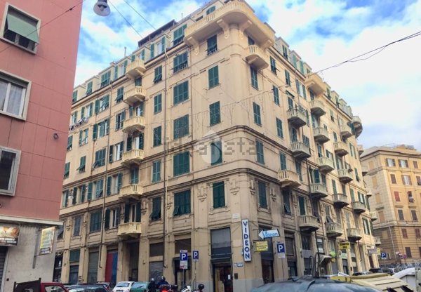 appartamento in vendita a Genova in zona Foce