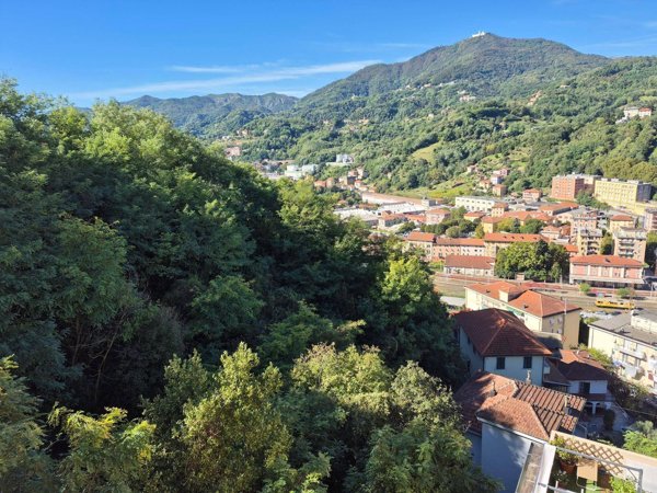 appartamento in vendita a Genova in zona Pontedecimo