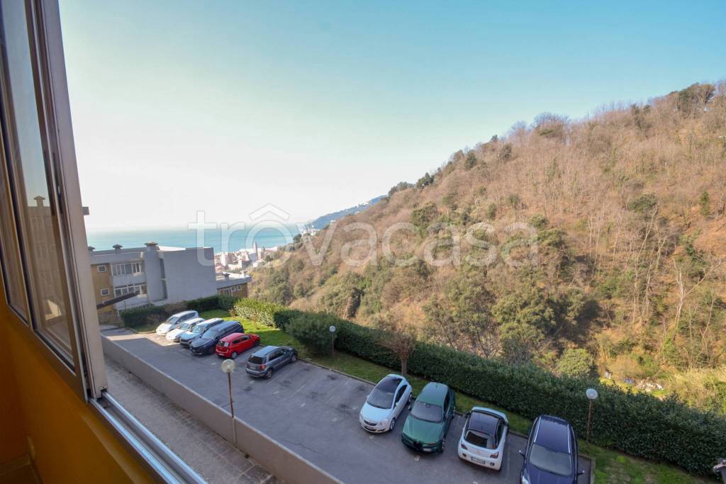 appartamento in vendita a Genova in zona Voltri