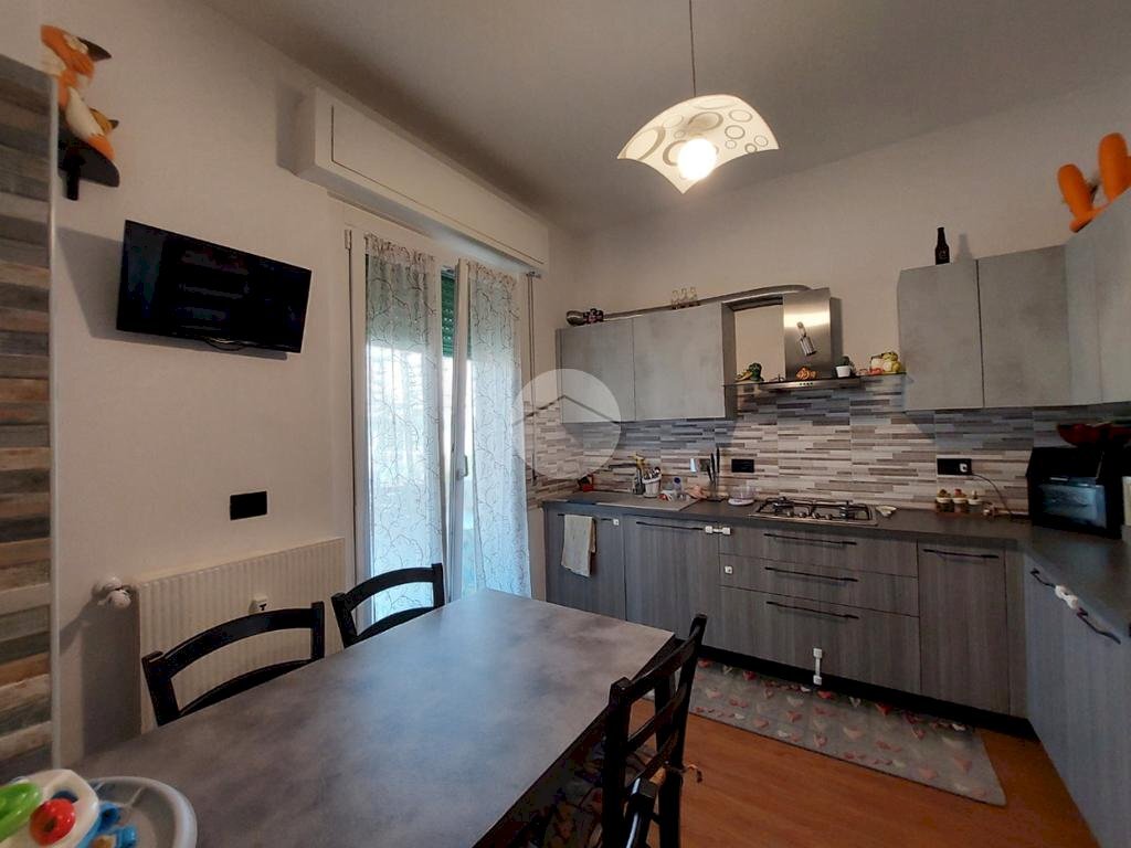 appartamento in vendita a Genova in zona Palmaro / Pra'