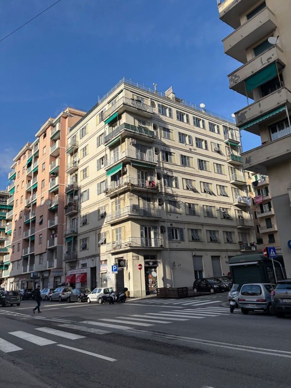 appartamento in vendita a Genova in zona Marassi