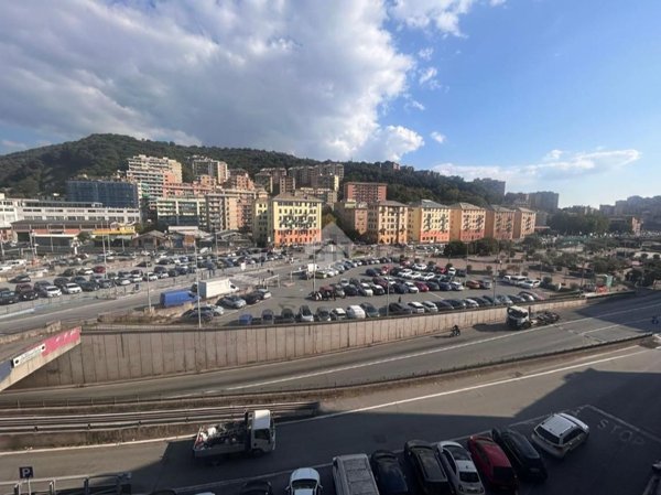 appartamento in vendita a Genova in zona Staglieno