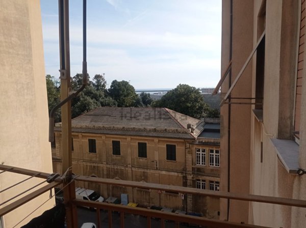 appartamento in vendita a Genova in zona Palmaro / Pra'