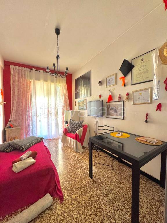 appartamento in vendita a Genova in zona San Gottardo/Sant'Eusebio