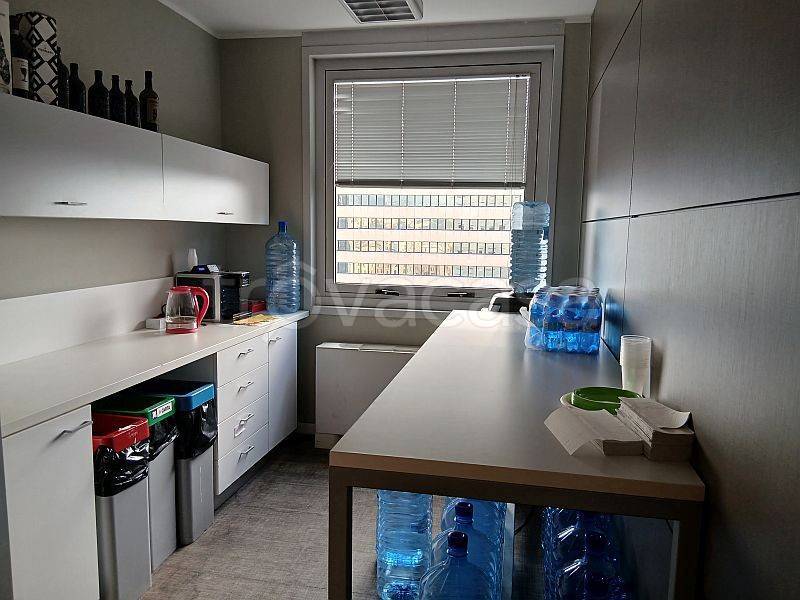 ufficio in vendita a Genova in zona Sampierdarena