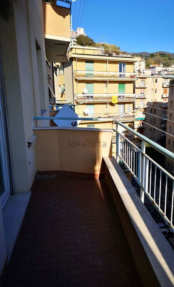 appartamento in vendita a Genova in zona Palmaro / Pra'