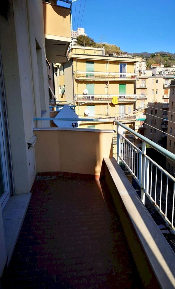 appartamento in vendita a Genova in zona Palmaro / Pra'