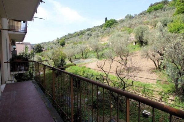 appartamento in vendita a Genova in zona Staglieno