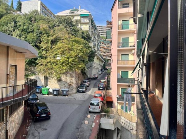 appartamento in vendita a Genova in zona Marassi