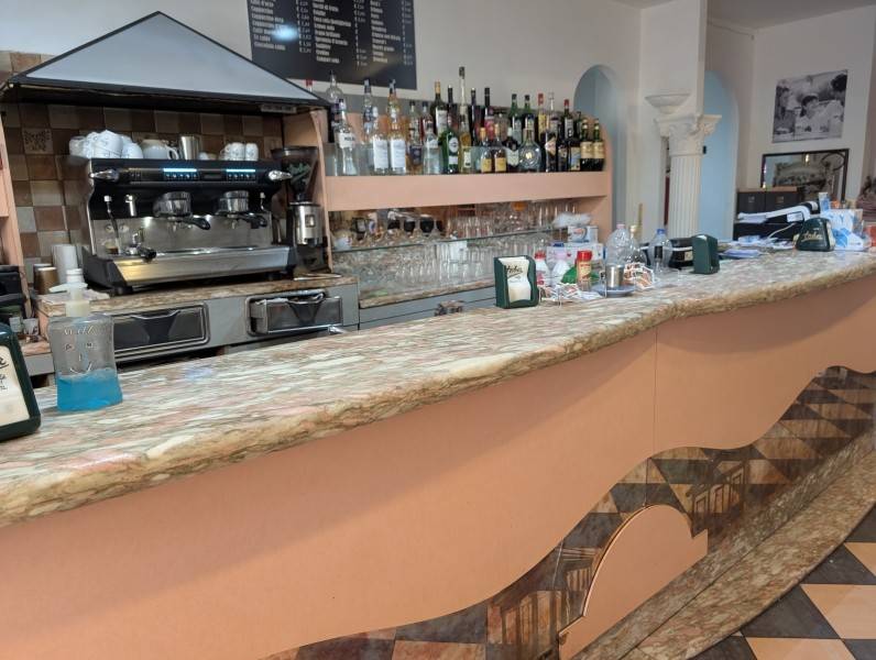 negozio in vendita a Genova in zona Marassi