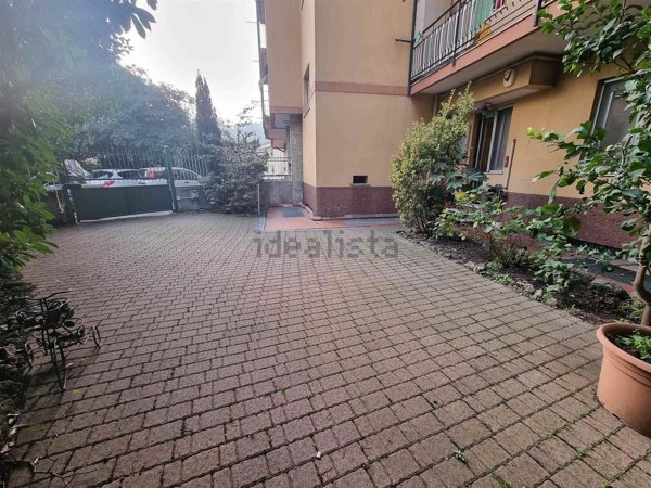appartamento in vendita a Genova in zona Bolzaneto