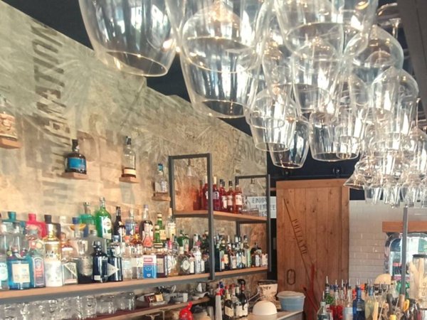 negozio in vendita a Genova in zona Voltri