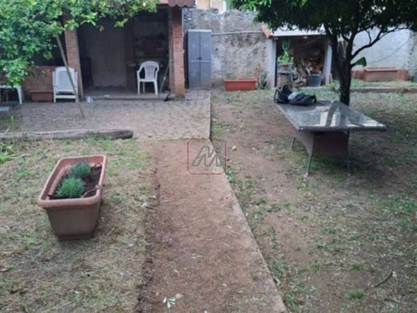 appartamento in vendita a Genova in zona Pegli