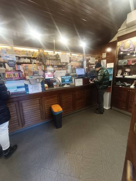 negozio in vendita a Genova in zona Sampierdarena