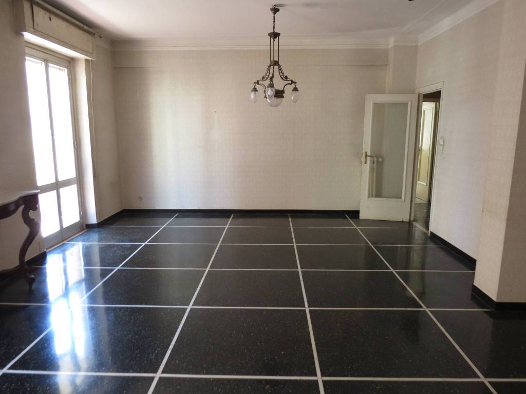 appartamento in vendita a Genova in zona Castelletto