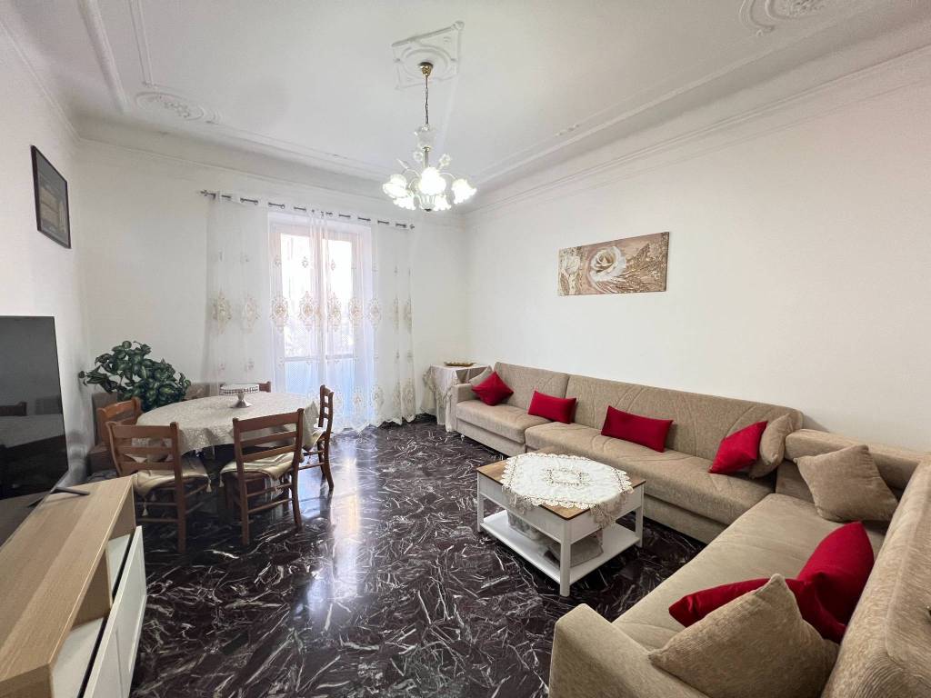 appartamento in vendita a Genova in zona Bolzaneto