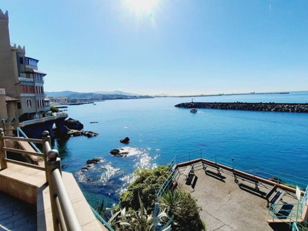 appartamento in vendita a Genova in zona Pegli