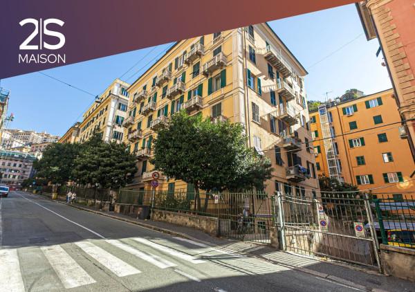 appartamento in vendita a Genova in zona Lagaccio / Granarolo