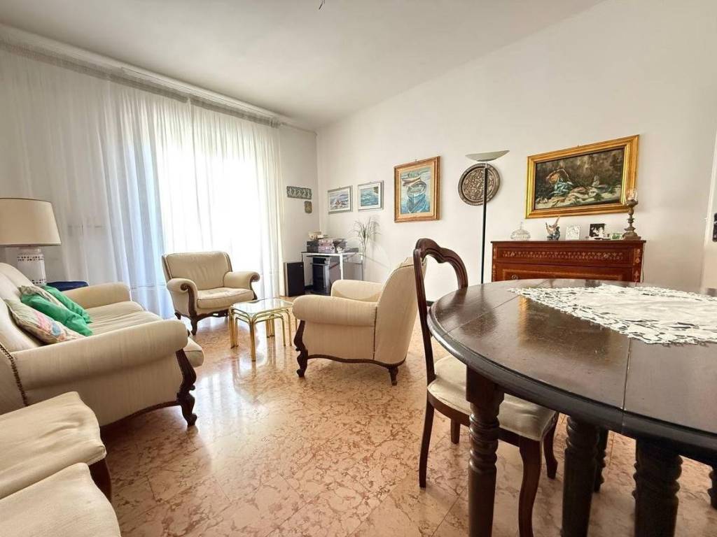 appartamento in vendita a Genova in zona Marassi