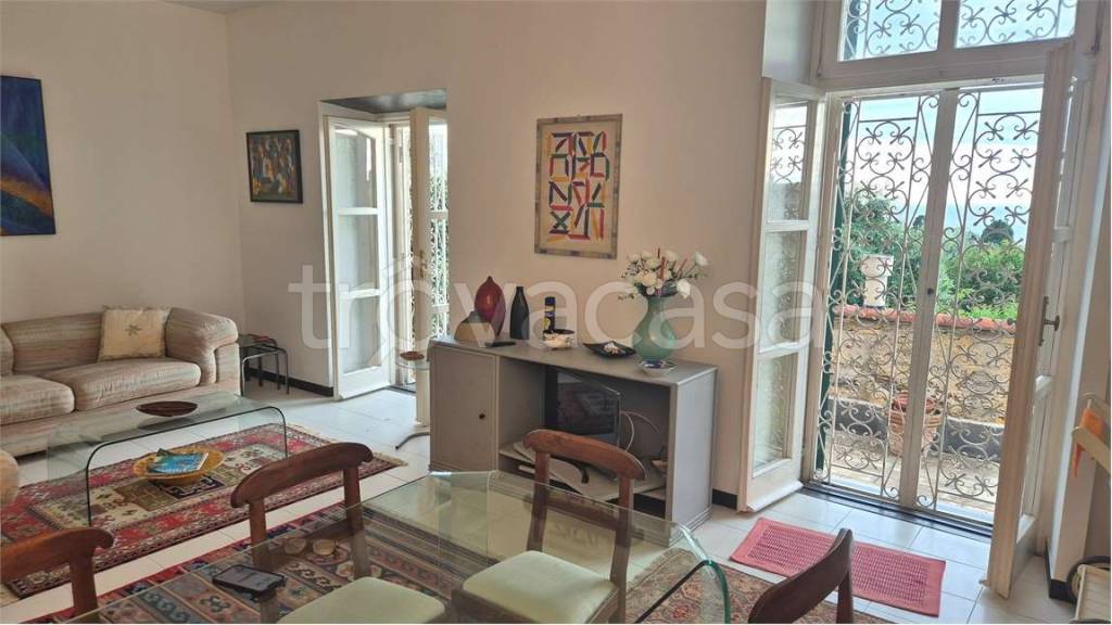 appartamento in vendita a Genova in zona Nervi