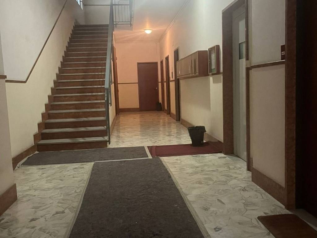 locale commerciale in vendita a Genova in zona Marassi