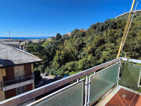 appartamento in vendita a Genova in zona Apparizione