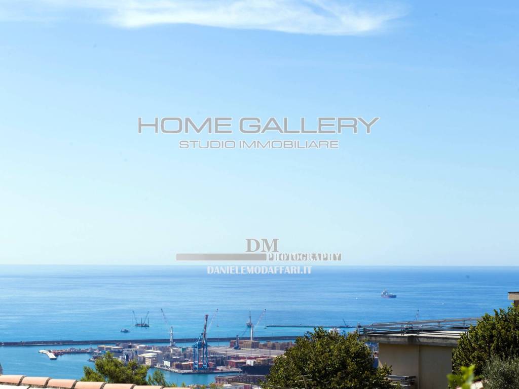 appartamento in vendita a Genova in zona Castelletto