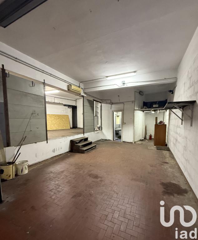 locale di sgombero in vendita a Genova in zona Staglieno