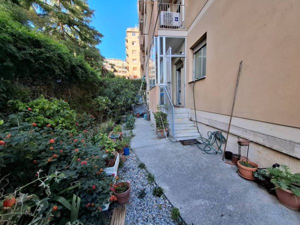 appartamento in vendita a Genova in zona Marassi