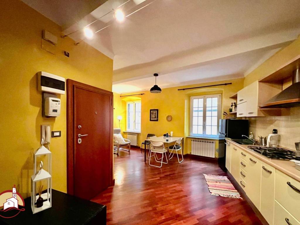 appartamento in vendita a Genova in zona Pegli