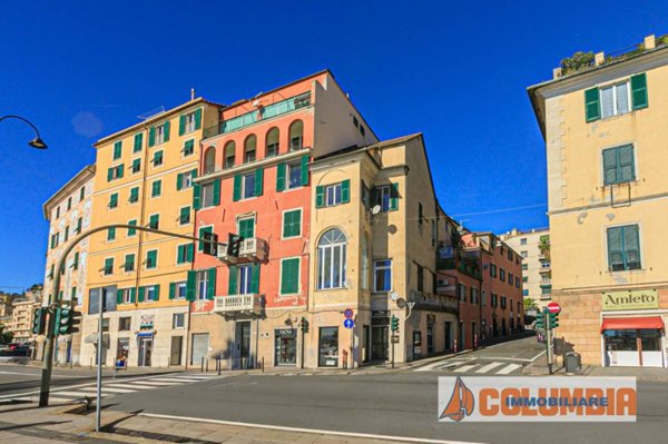 appartamento in vendita a Genova in zona Pegli