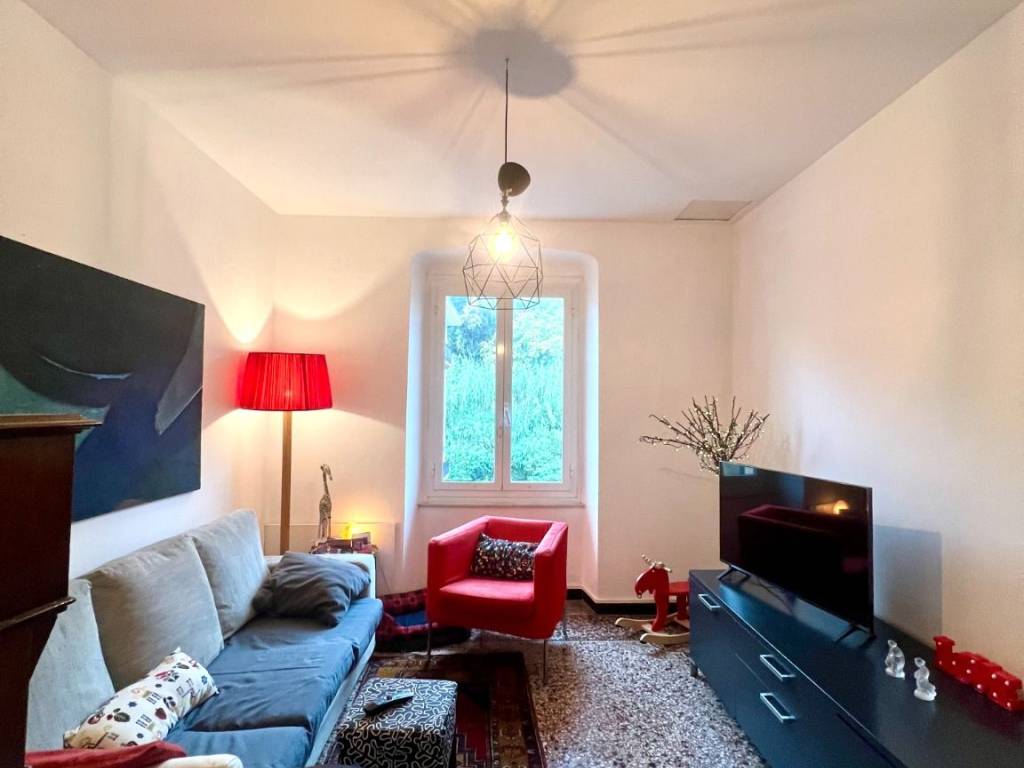 appartamento in vendita a Genova in zona Marassi