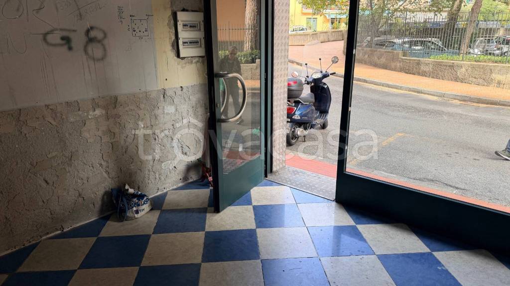 negozio in vendita a Genova in zona Nervi