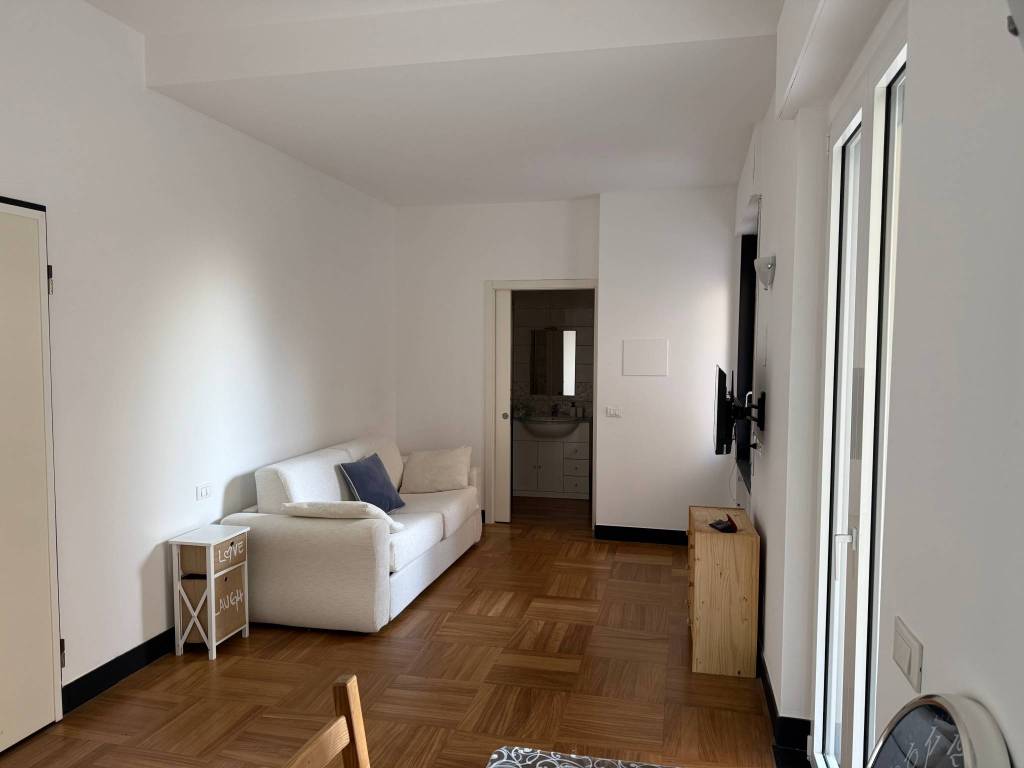 appartamento in vendita a Genova in zona Foce