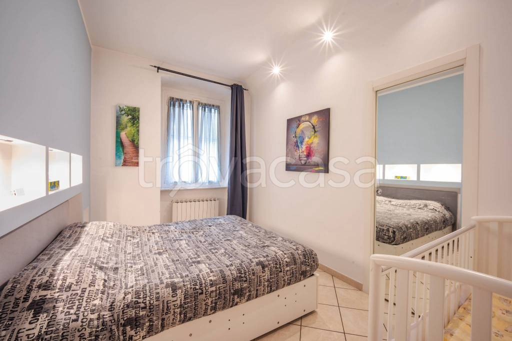 appartamento in vendita a Genova in zona Foce