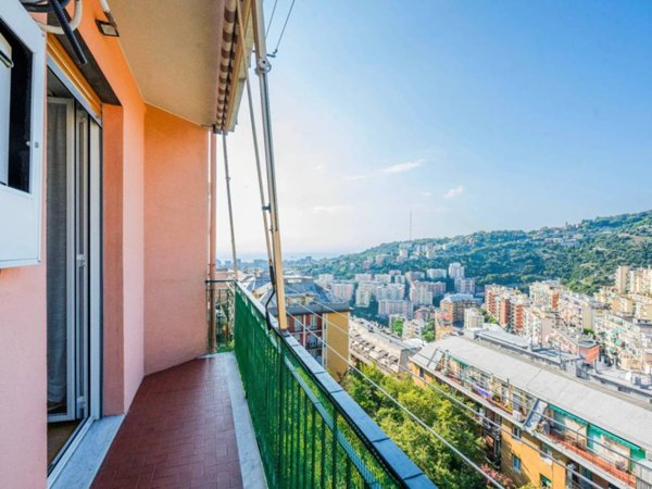 appartamento in vendita a Genova in zona Lagaccio / Granarolo
