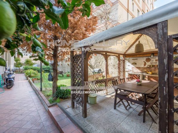 appartamento in vendita a Genova in zona Sestri Ponente