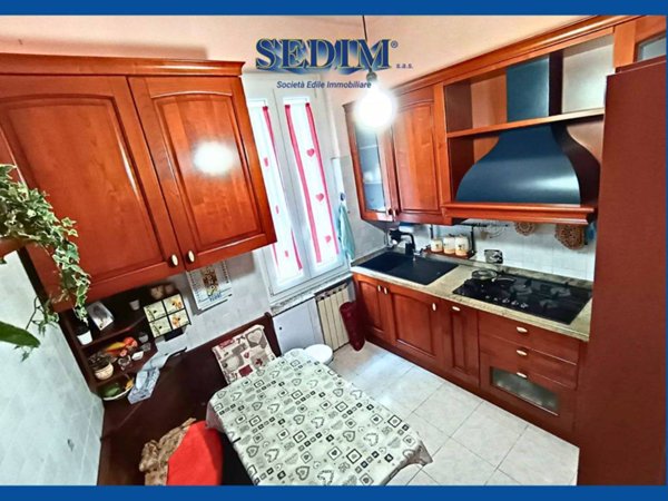 appartamento in vendita a Genova in zona Sampierdarena