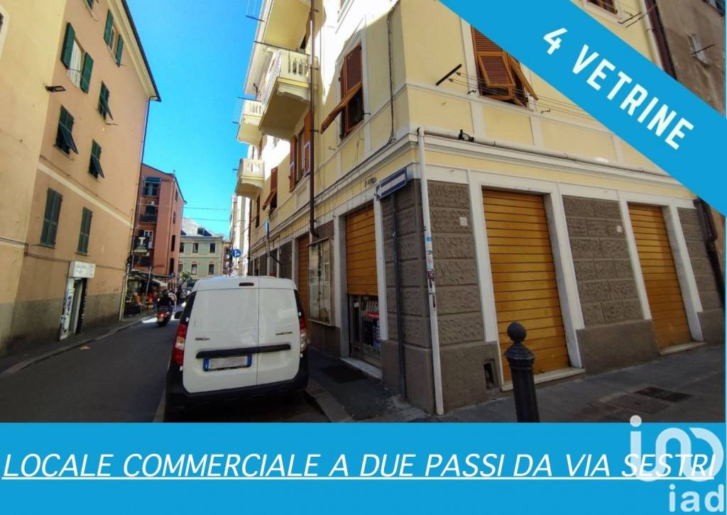 negozio in vendita a Genova in zona Sestri Ponente