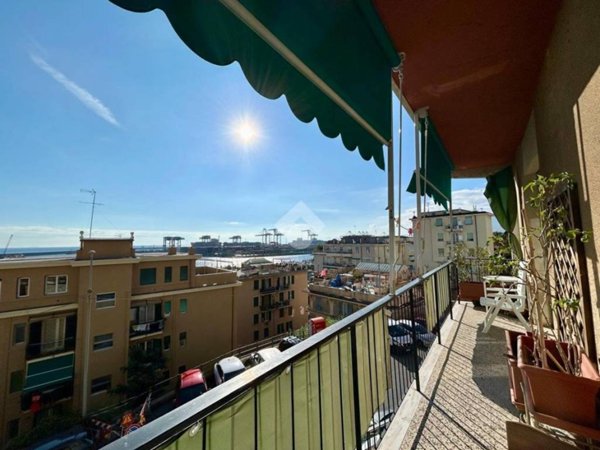 appartamento in vendita a Genova in zona Pegli