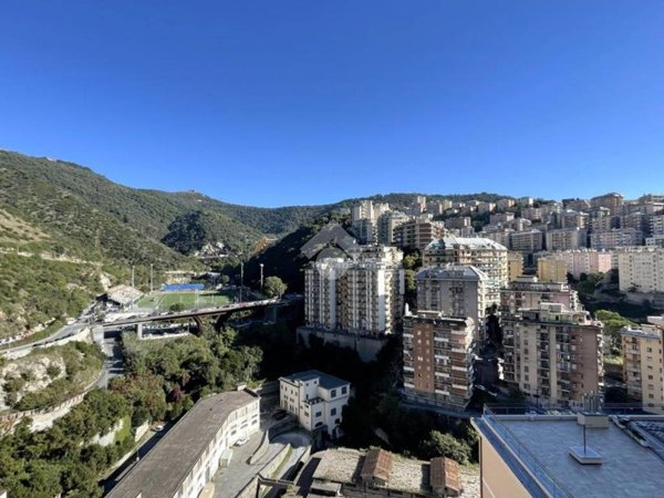 appartamento in vendita a Genova in zona Lagaccio / Granarolo