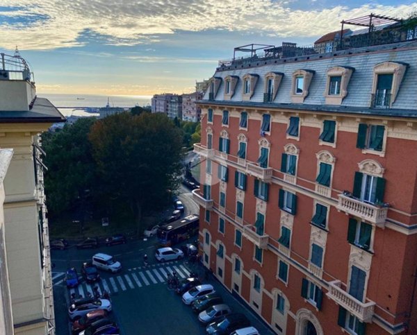 appartamento in vendita a Genova in zona Castelletto