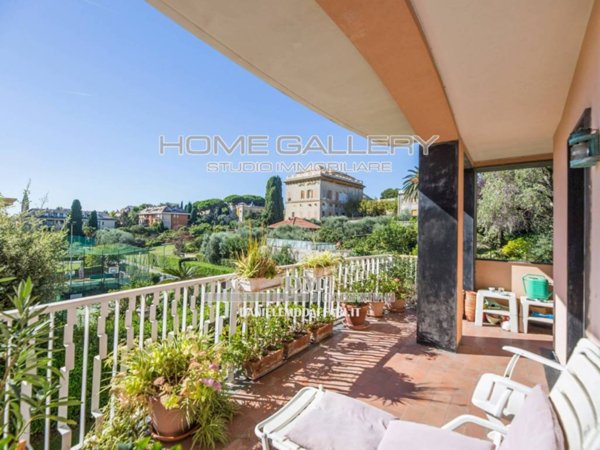 appartamento in vendita a Genova in zona Sturla