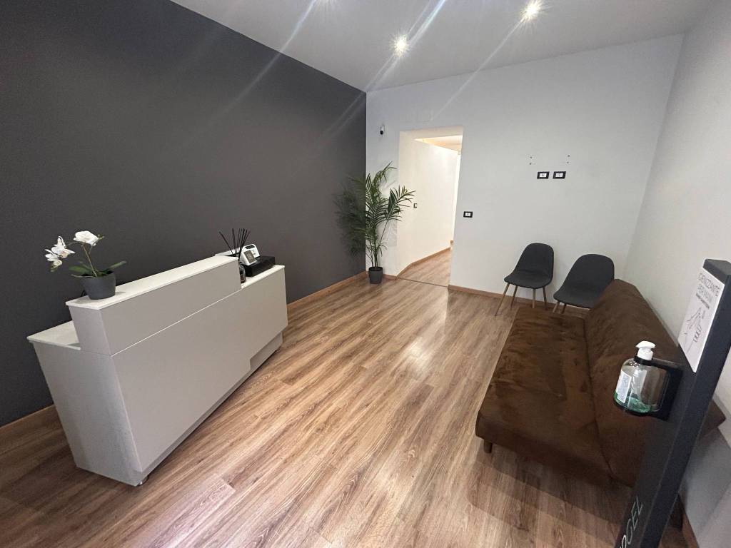 negozio in vendita a Genova