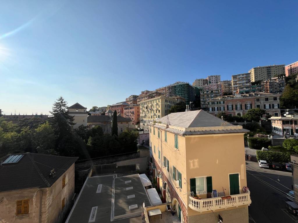 appartamento in vendita a Genova in zona Cornigliano